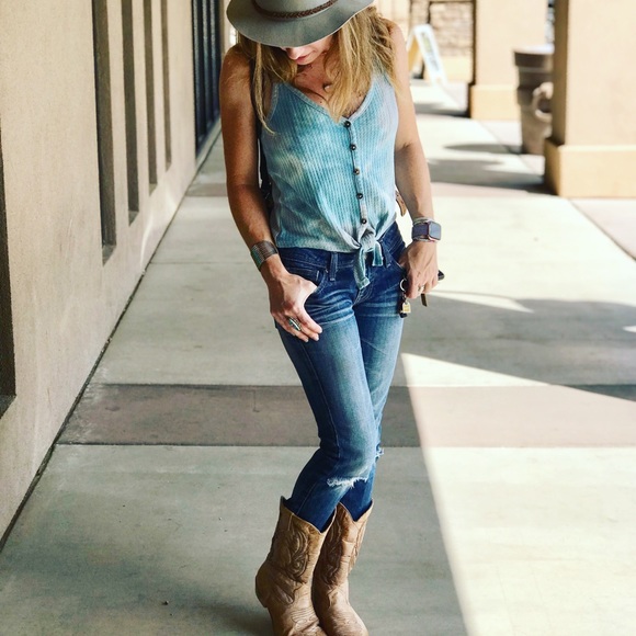 Meet your Posher, Takisha - Picture 15 of 17